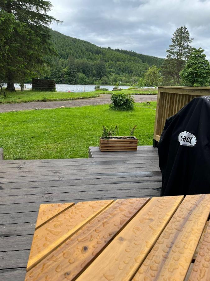 Bonnie Lodge-Lochside Location With Hot Tub Invergarry Exterior photo